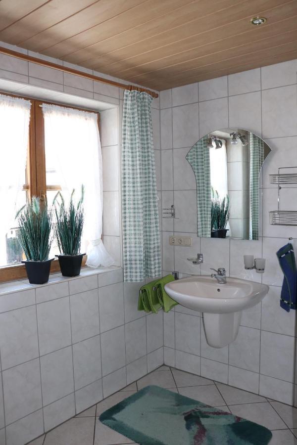 Brombergerhof Homestay Munsing